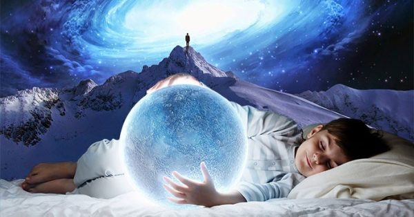Từ lâu sự bí ẩn trong những giấc mơ luôn là đề tài mà con người hứng thú tìm hiểu